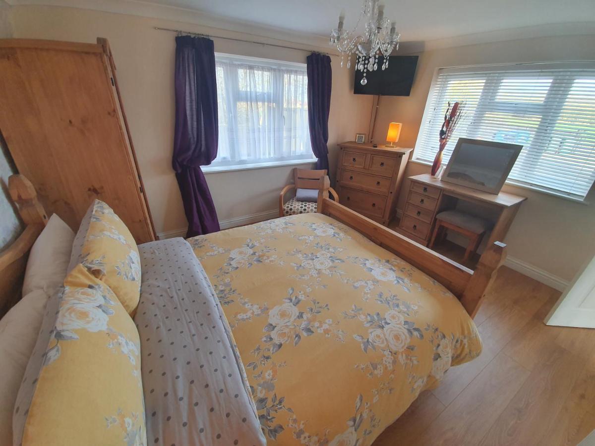 Sherwood Bungalow 3 Bedroom Entire Property Boston Exteriör bild